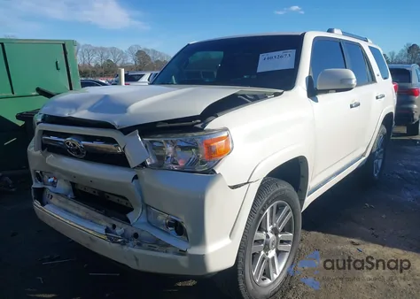 2010 Toyota 4Runner Sr5 V6 z USA, uszkodzony, nr VIN JTEBU5JR1A5011497